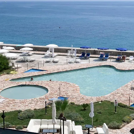 Marina Di Capo Nero 205s Apartment *
